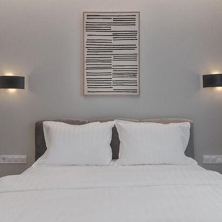 Oasis Rooms ออราแด ภายนอก รูปภาพ