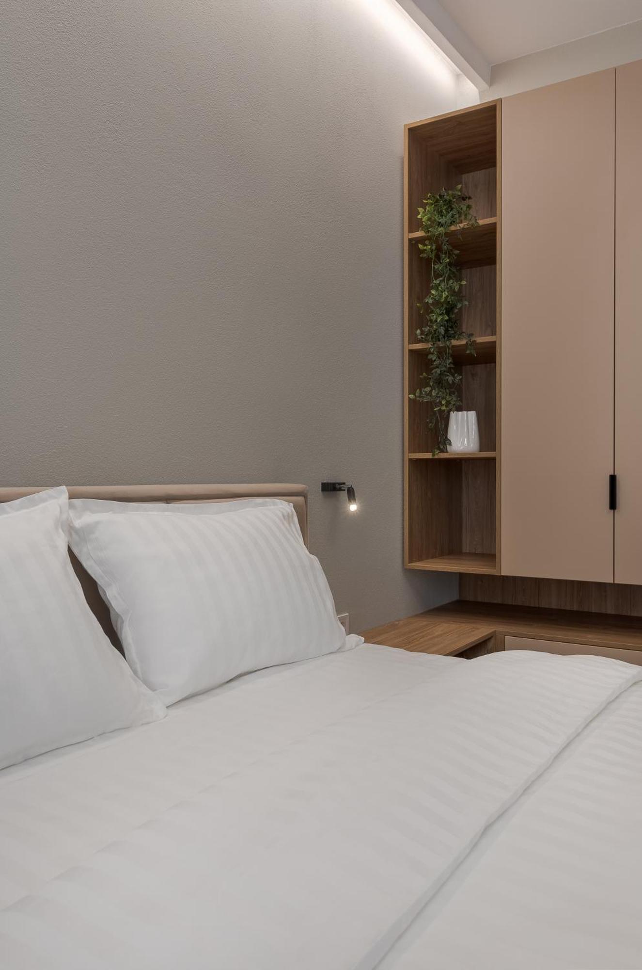Oasis Rooms ออราแด ภายนอก รูปภาพ