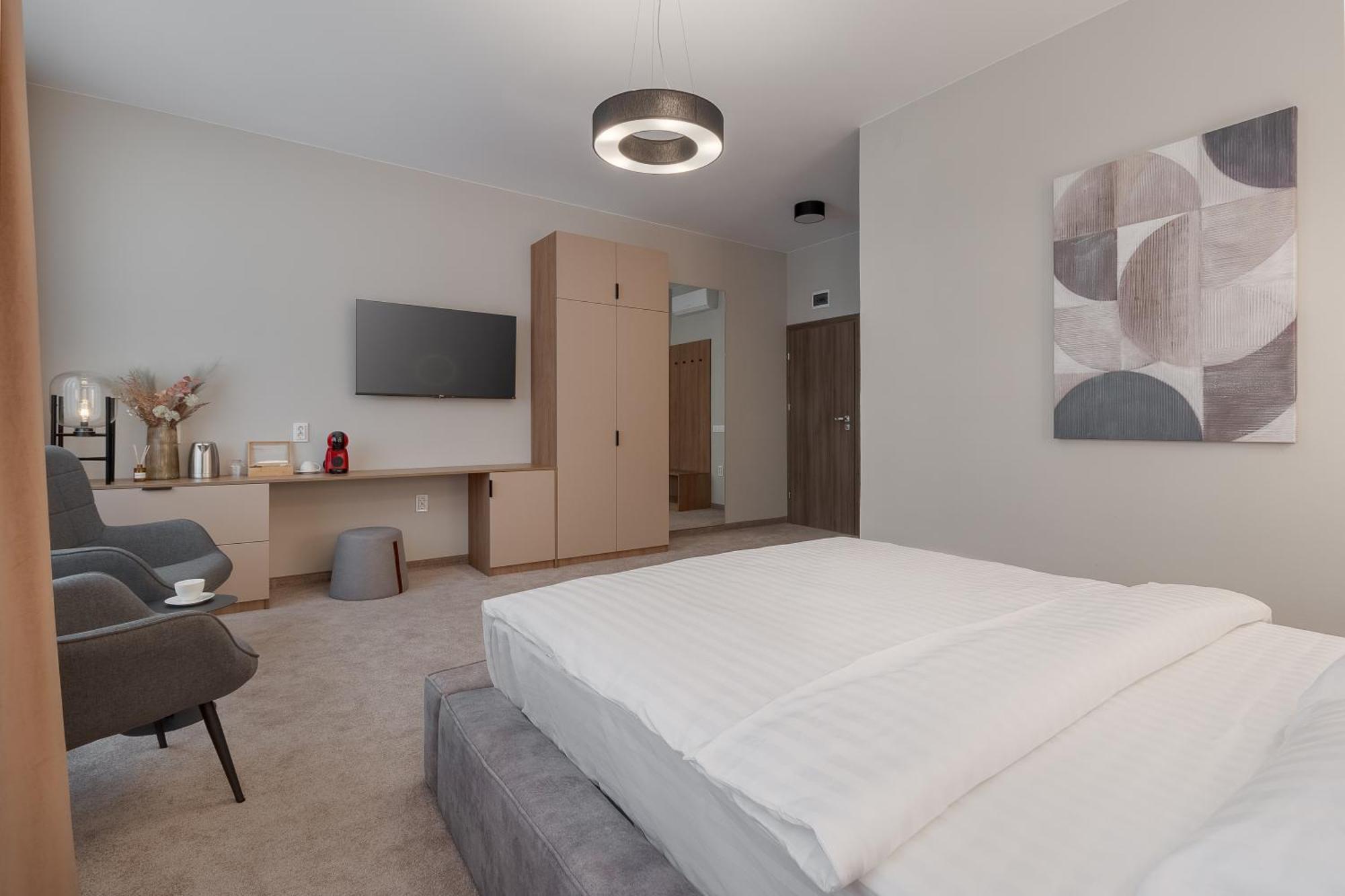 Oasis Rooms ออราแด ภายนอก รูปภาพ